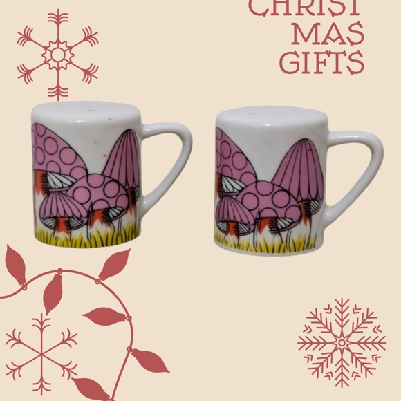 Mushroom Salt and Pepper Shakers, 1970s Ceramic Dinnerware Item - Picture 1 of 6